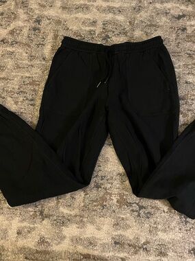 Athleta farralon joggers
